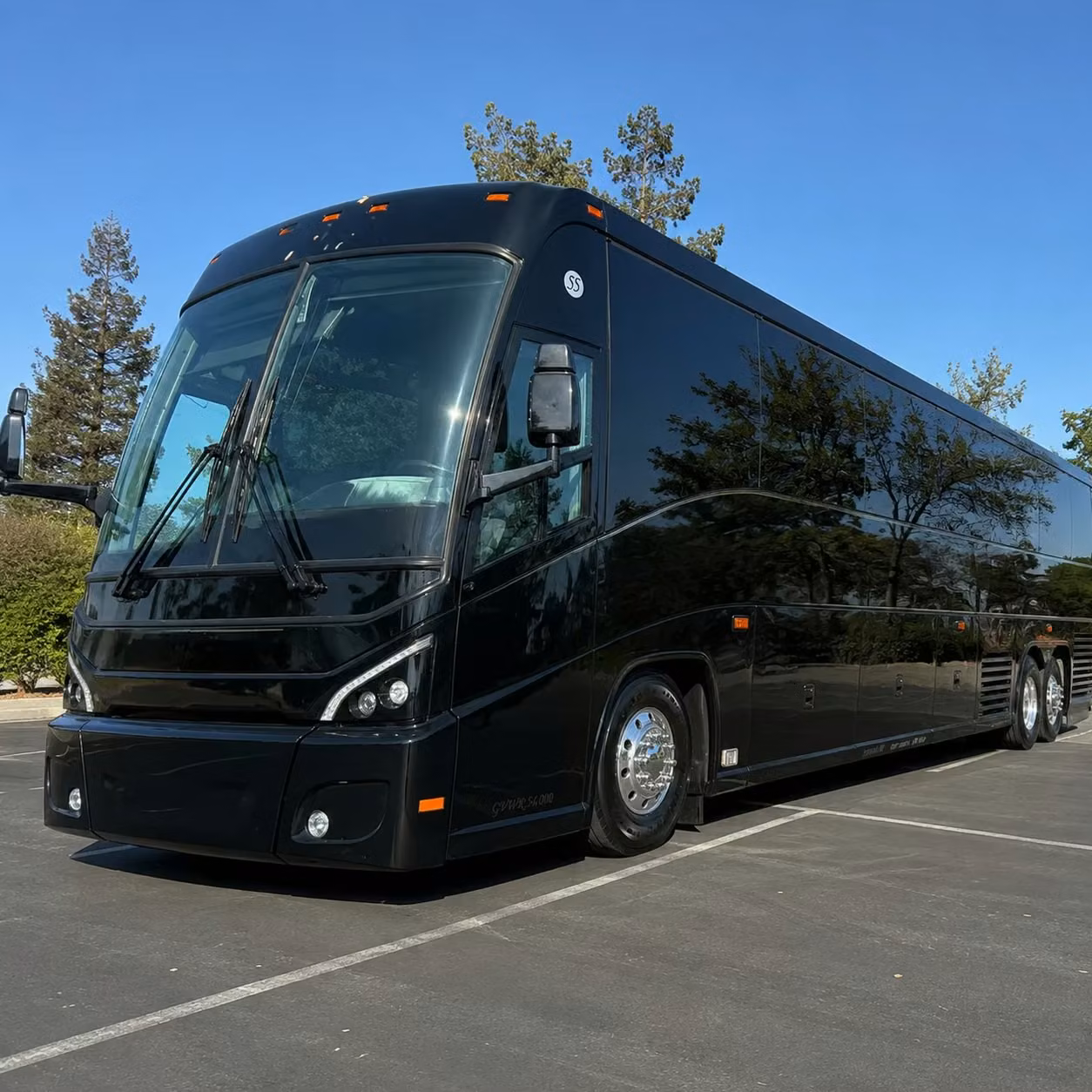aurora charter bus rental exterior
