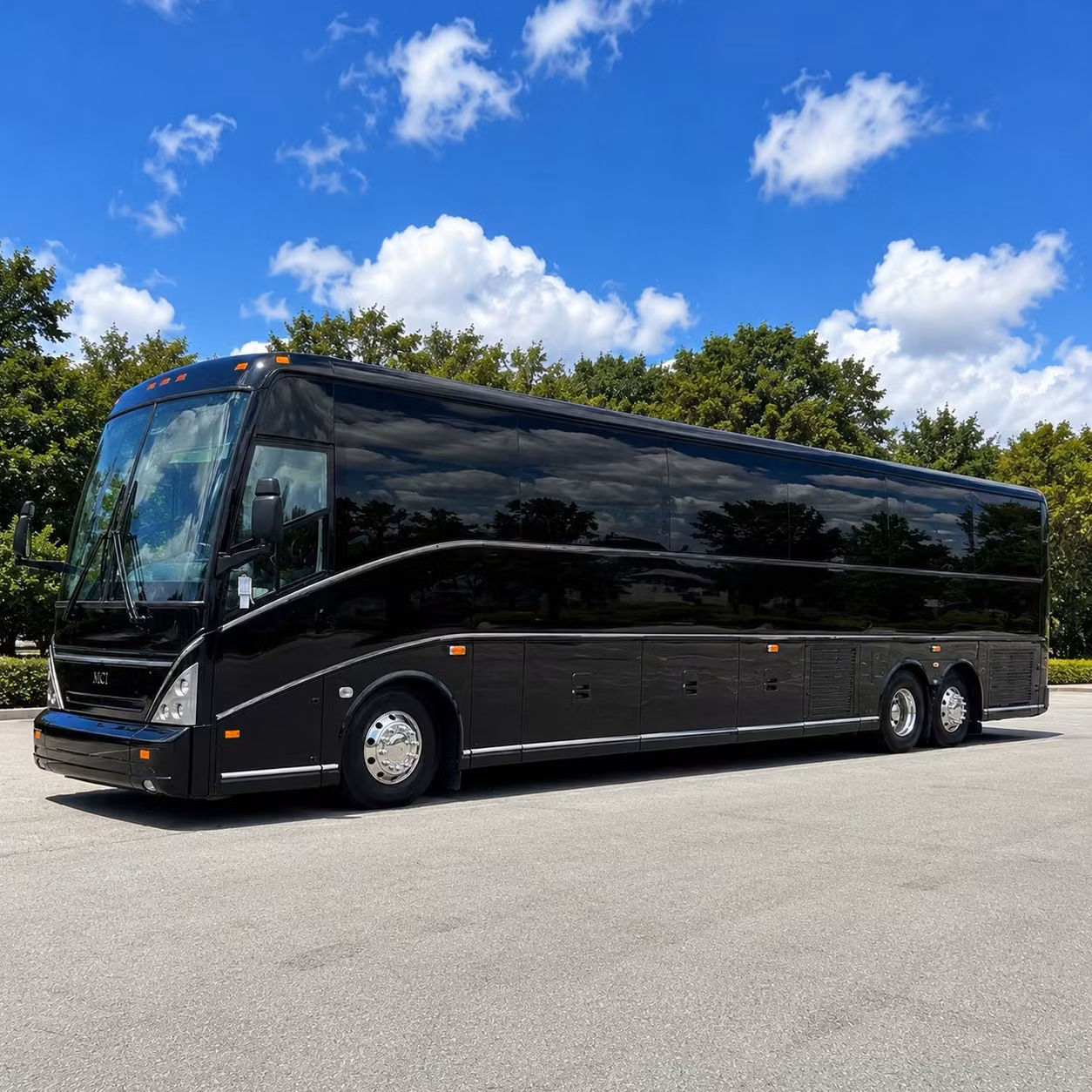 aurora employee shuttle services for daily commuters and office campuses