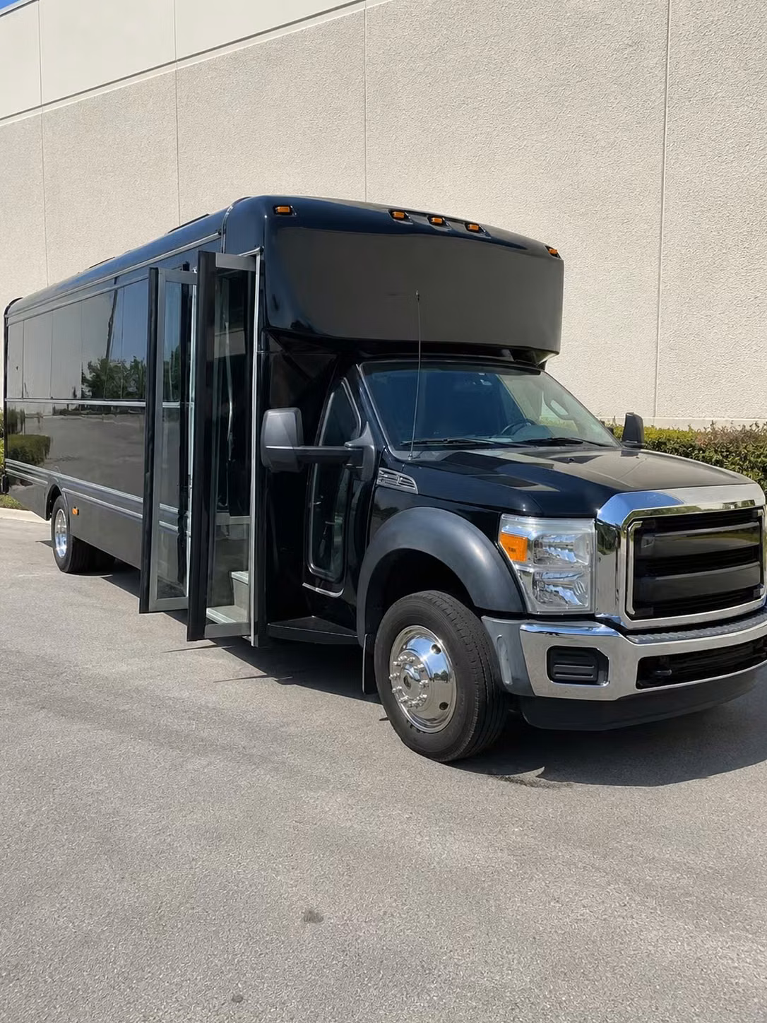 bachelorette party bus rentals in aurora colorado