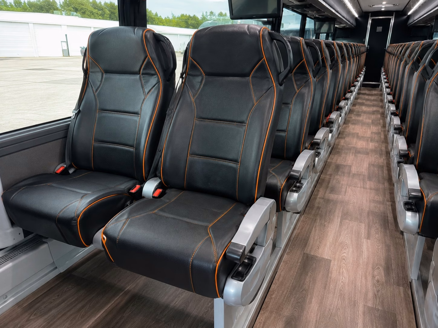 charter bus and minibus rentals to dick s sporting goods park in aurora